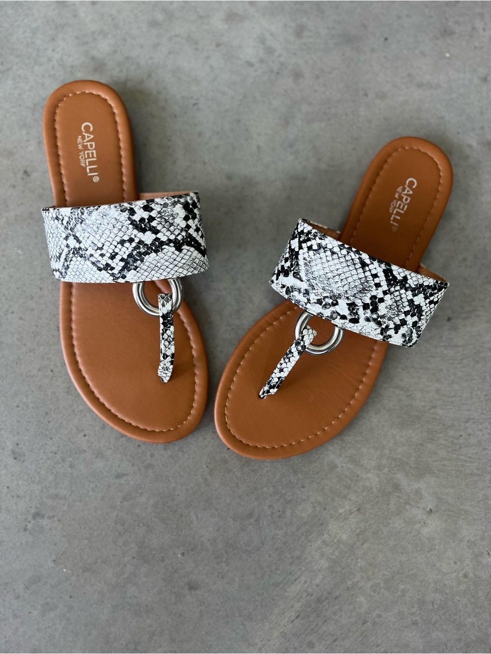 Capelli of New York Tan Footbed Snake-Print Toe-Loop Sandals